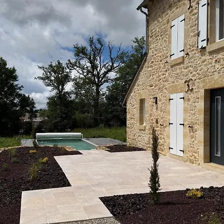 Cougoustal A Vacation With Pool 12 People Aveyron Hébergement de vacances
