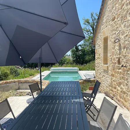 Cougoustal A Vacation With Pool 12 People Aveyron Hébergement de vacances